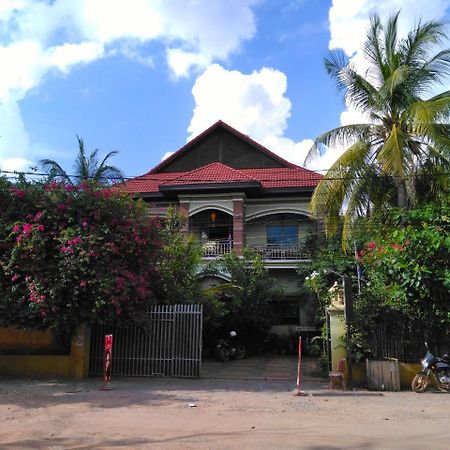 Firefly Guesthouse - The Berlin Angkor Siem Reap Zewnętrze zdjęcie